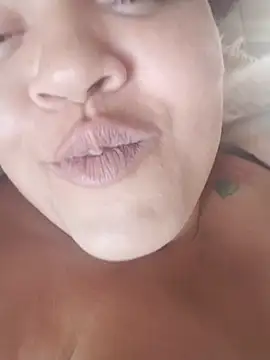 Biah2o stripchat live cam model