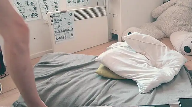 CeriseLapine stripchat live cam model