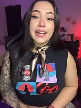 Lilyhotson stripchat live cam model