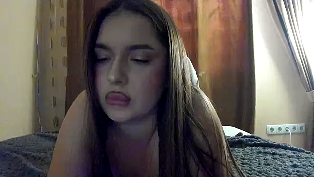 Camilla_Lovee stripchat live cam model