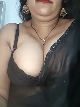 Nyra-23 stripchat live cam model