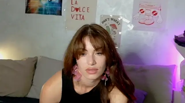 SweetDarling7 stripchat live cam model