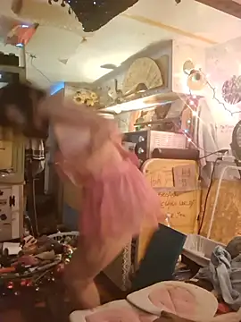 whitetrashdirtyslut stripchat live cam model