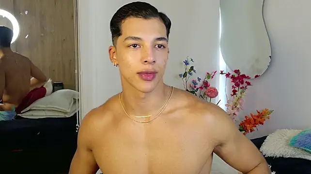 Troye_Williams stripchat live cam model