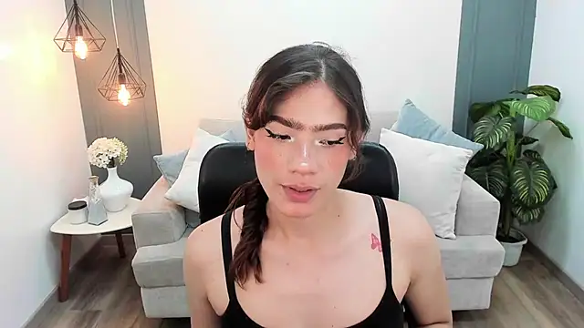 KassMonroe stripchat live cam model
