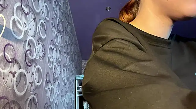 BirgitKamal stripchat live cam model