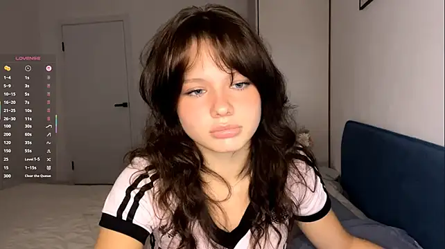 EmilyMercurial stripchat live cam model