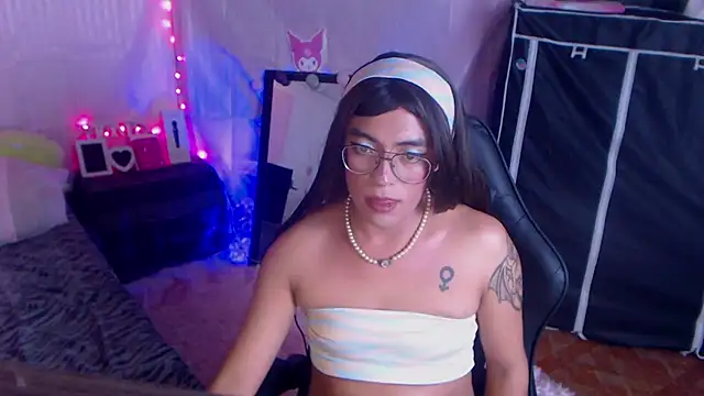 Nikol_Twink02 stripchat live cam model