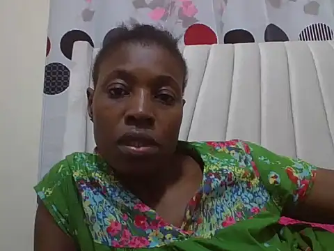 Eebony_Bubbly stripchat live cam model