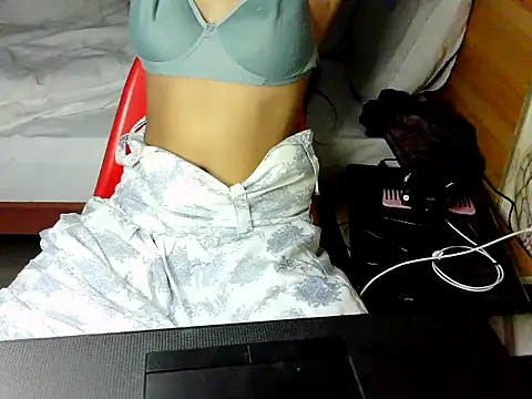 Misssakshimalhotra stripchat live cam model