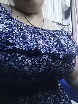 hasouba stripchat live cam model