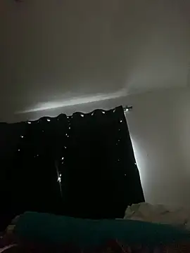 GusanoDelicioso stripchat live cam model