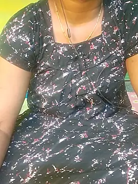 Tamil_hot_leena stripchat live cam model