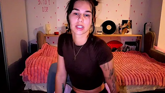 pix_mll stripchat live cam model