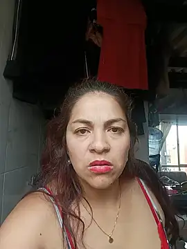SalmaParis_Lm stripchat live cam model