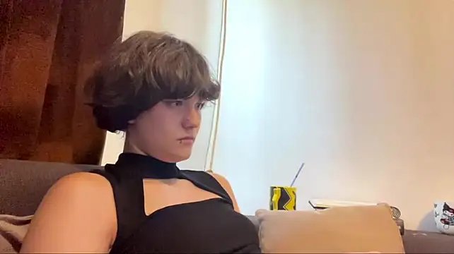 HeyFriren stripchat live cam model