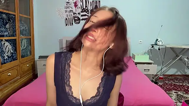 TeresitaCocanougher stripchat live cam model