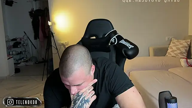 telenokk stripchat live cam model