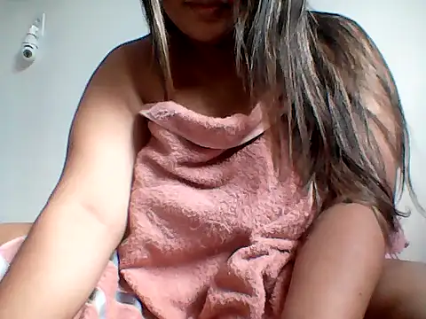 ArisaGonzalez stripchat live cam model