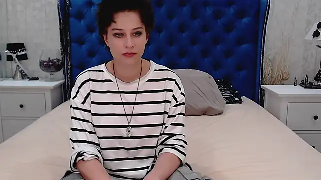 via_mayer_ stripchat live cam model