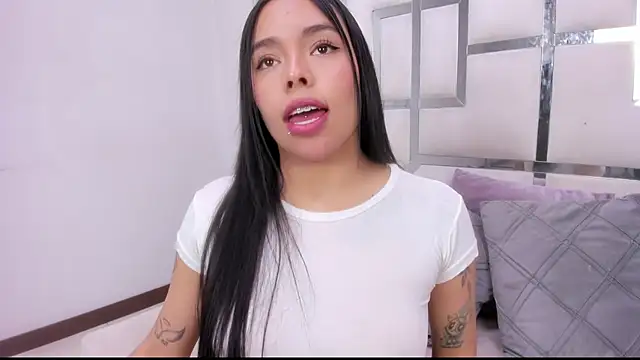 ZoeWan69 stripchat live cam model