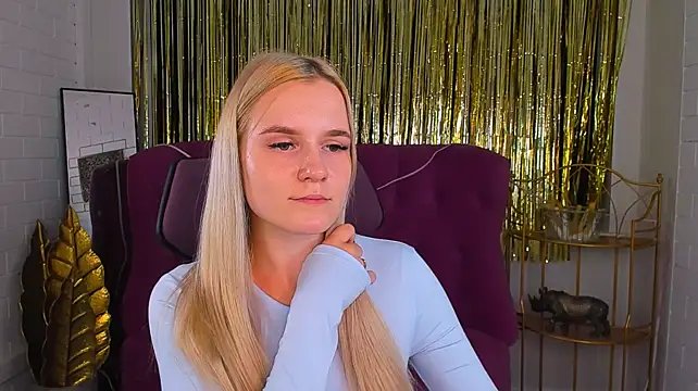 SherriButlers stripchat live cam model