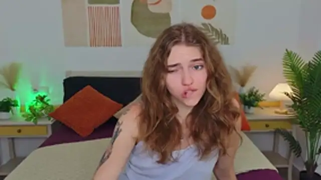 TayloryStar stripchat live cam model