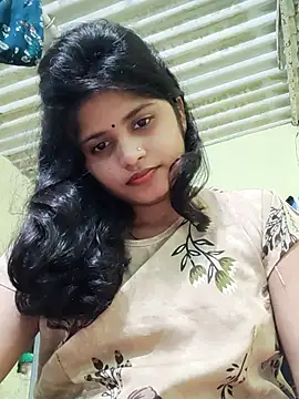Young_love6 stripchat live cam model