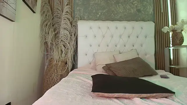 KimSensual_ stripchat live cam model