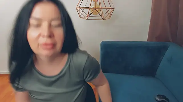 BrilliantGirll stripchat live cam model