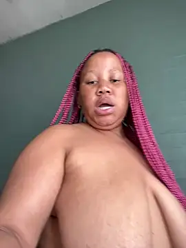 Yellowriider stripchat live cam model