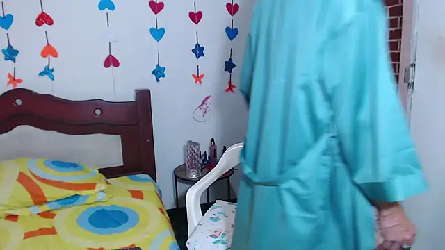 lorenacapelli stripchat live cam model