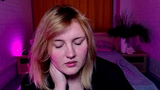 KathyBriggs stripchat live cam model