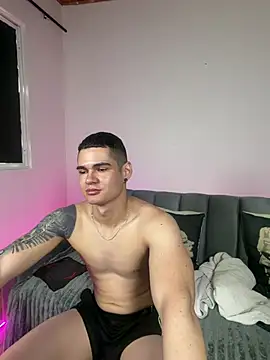 Marcusvandal stripchat live cam model