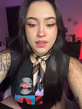 Lilyhotson stripchat live cam model