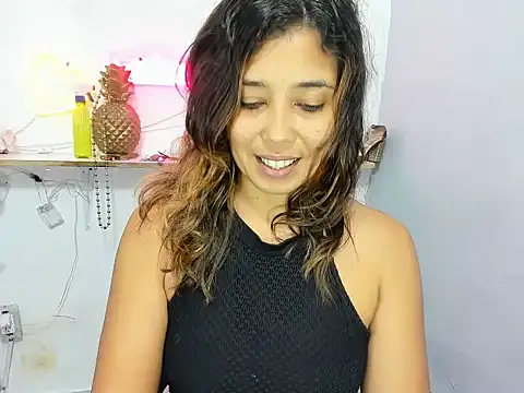 Dona_Tela stripchat live cam model