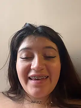 Karina_Leon stripchat live cam model