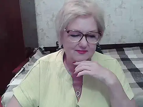 Renata62011 stripchat live cam model