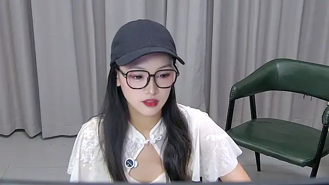 Fortun-888 stripchat live cam model