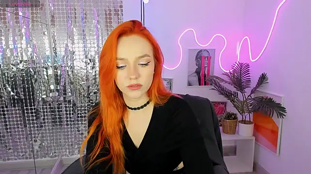 ZlataSaar stripchat live cam model