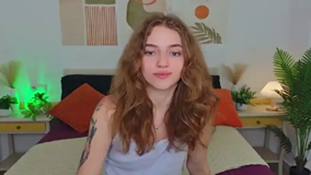 TayloryStar stripchat live cam model