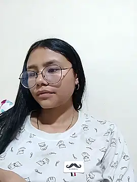 Angel-Delux stripchat live cam model