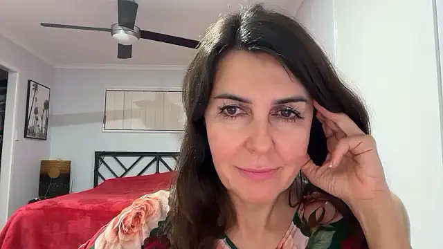 Jonellasa stripchat live cam model
