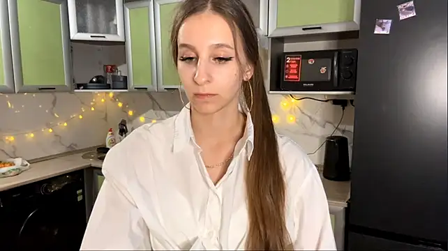 SkinnyForint stripchat live cam model