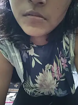 Nafisa-03 stripchat live cam model