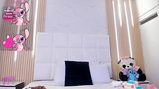 abril_snow stripchat live cam model