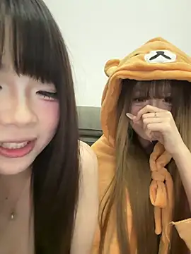 yyydgda stripchat live cam model