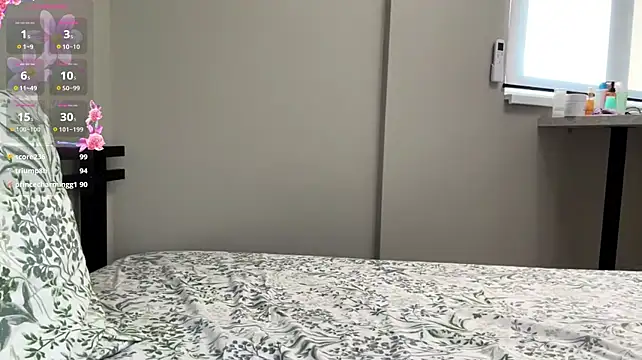 SmileEveryDays stripchat live cam model