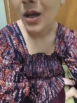 pallvi123 stripchat live cam model
