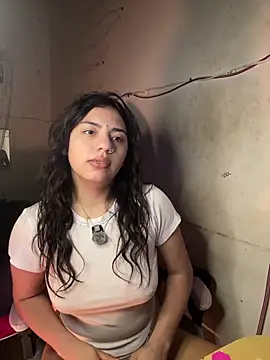 venus_aura stripchat live cam model